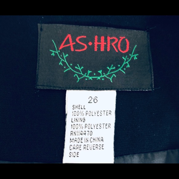 NWT As•Hro Jacket Black with White Trim size 26 - Picture 3 of 4